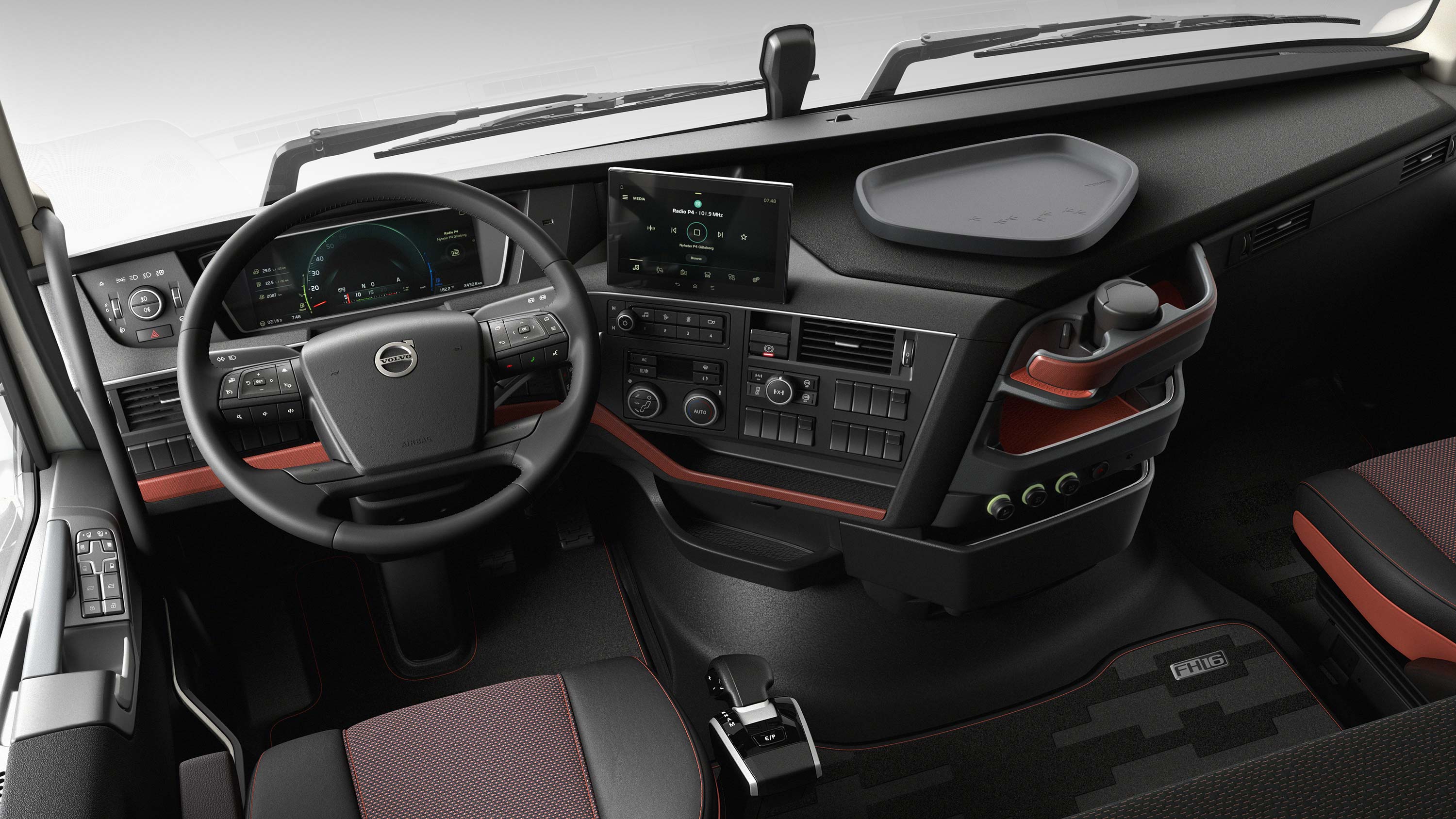 A interface do motorista do Volvo FH16 coloca o motorista ao comando com facilidade.