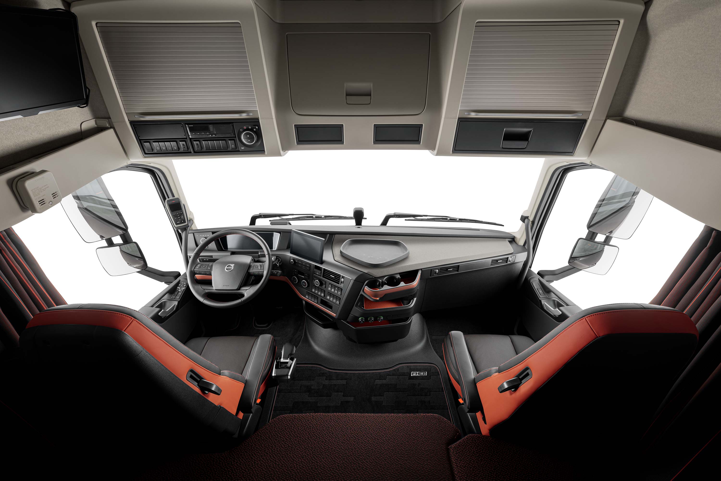 O Volvo FH16 oferece um visual único e muito espaço.